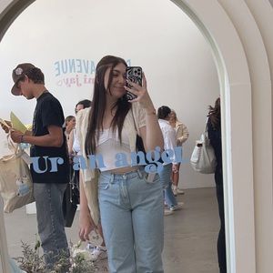 Meet your Posher, Madi